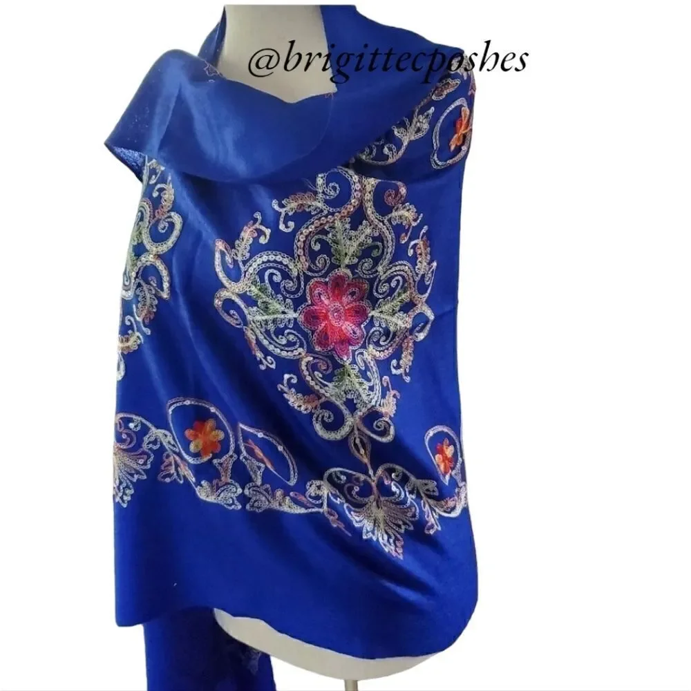 CHALINA Blue Embroidered Shawl